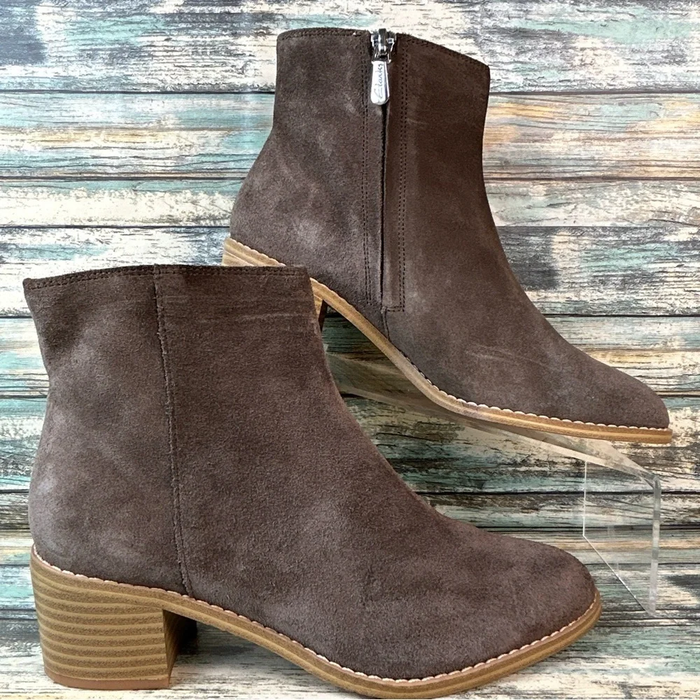 Clarks Sumerset Ankle Boot Womens 5.5 Gray Suede Block Heel Zip Up Dress Comfort